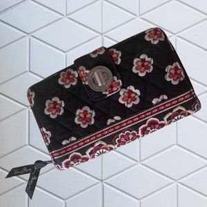 NEW VERA BRADLEY WALLET